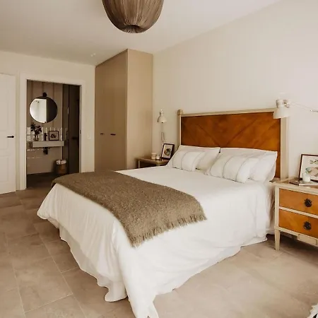 Spacious Holiday In Alava Near Mayor Lakebeach Сasa de vacaciones