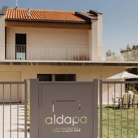 Spacious Holiday In Alava Near Mayor Lakebeach Сasa de vacaciones