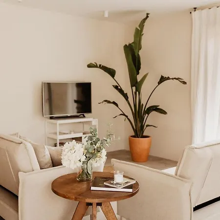 Spacious Holiday In Alava Near Mayor Lakebeach Сasa de vacaciones