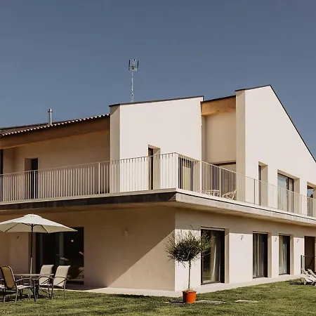 Spacious Holiday In Alava Near Mayor Lakebeach Сasa de vacaciones Villabuena de Álava